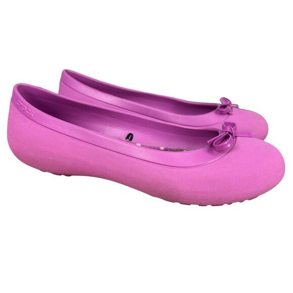 Crocs Mammoth Bow Flat Pink Slip On Shoes Waterproof Rubber Round Toe Womens 9 - Picture 1 of 16